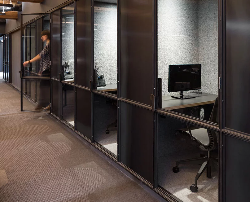 工裝行業(yè)內(nèi)透露出的員工辦公室裝修設計技巧